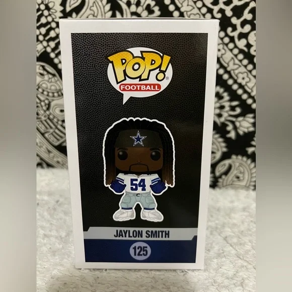 New! Never unboxed Funko Pop Jaylon Smith 125 Dallas Cowboy NFL - Picture 5 of 10